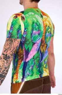 Dash casual dressed parrot multicolor t-shirt upper body 0005.jpg